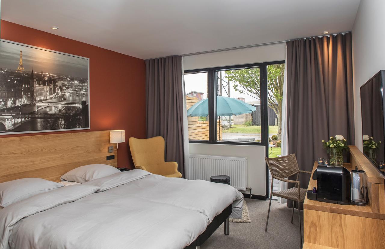 Hotel 6400 ซันเดอร์เบิร์ก ภายนอก รูปภาพ