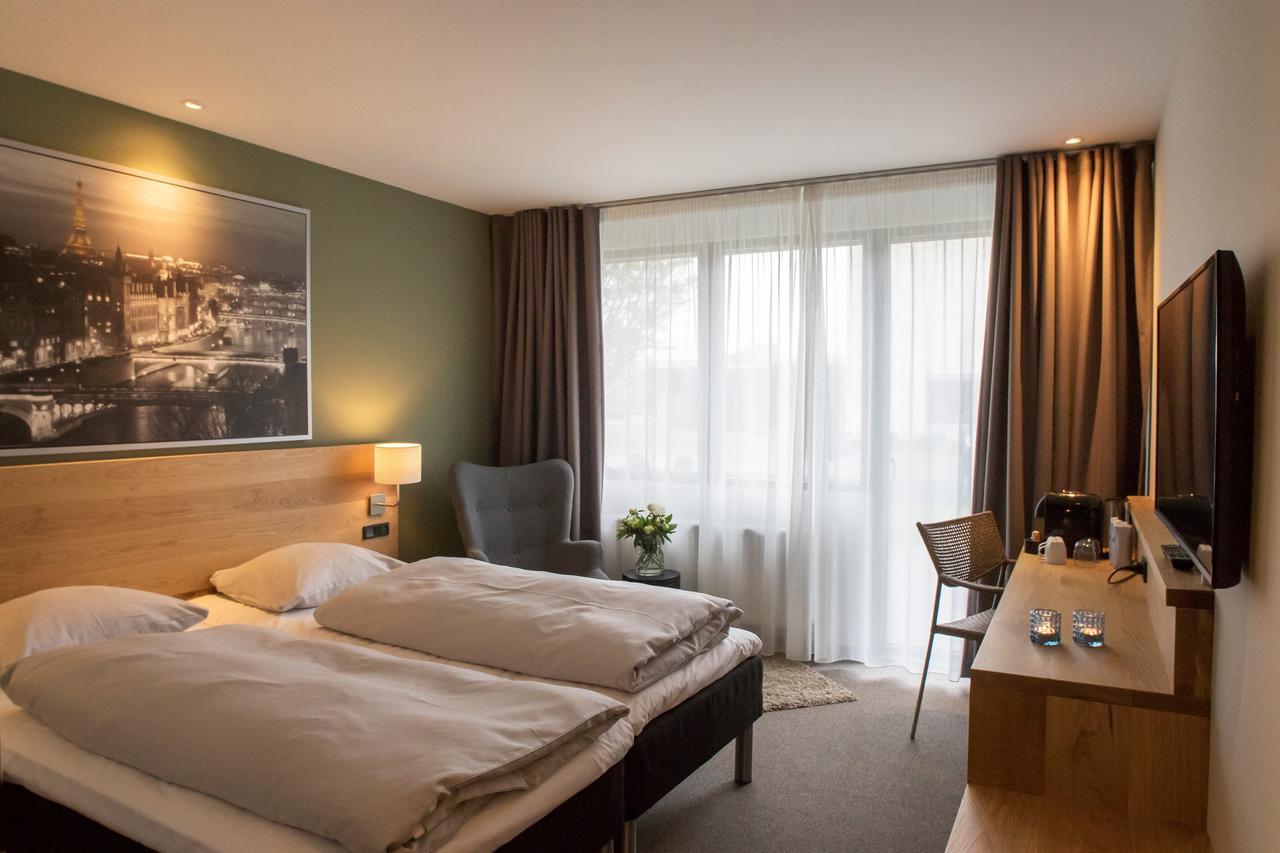 Hotel 6400 ซันเดอร์เบิร์ก ภายนอก รูปภาพ